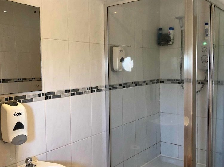 بنسيون Beaumont Guest House