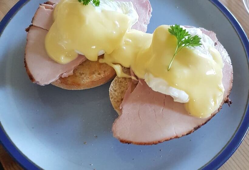 פנסיון Belle Vue Guest House