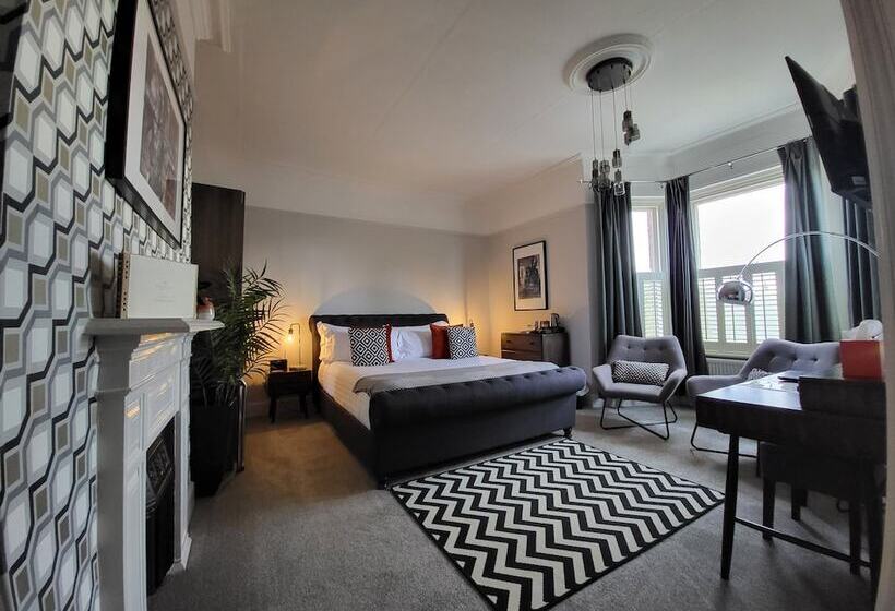 פנסיון Belle Vue Guest House