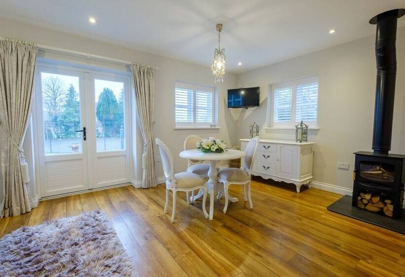 膳宿费 Brunger House