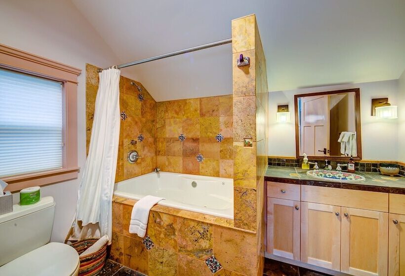 بنسيون Carlisle Garden Suites