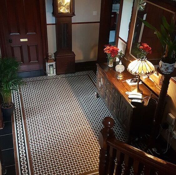 פנסיון Carradales Luxury Guest House