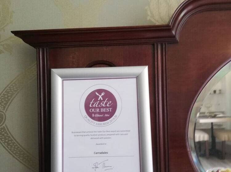 پانسیون Carradales Luxury Guest House