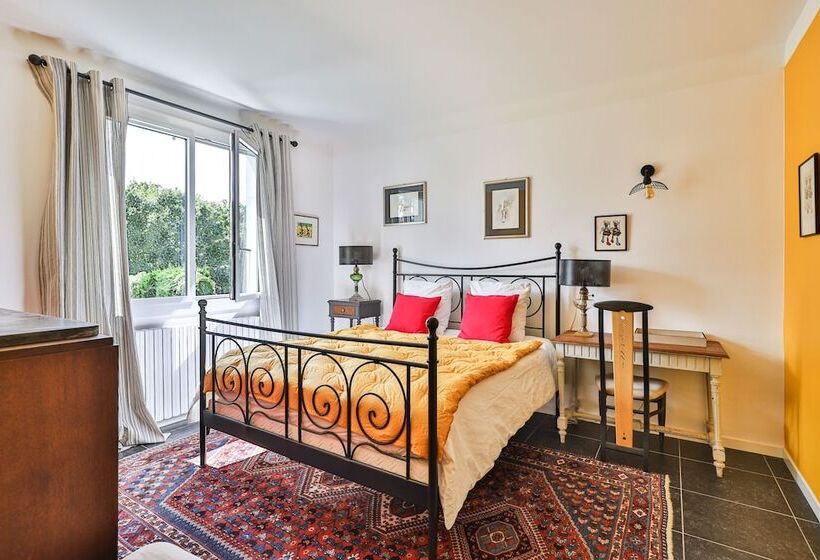 بنسيون Chambre D'hôtes Txori Etxea