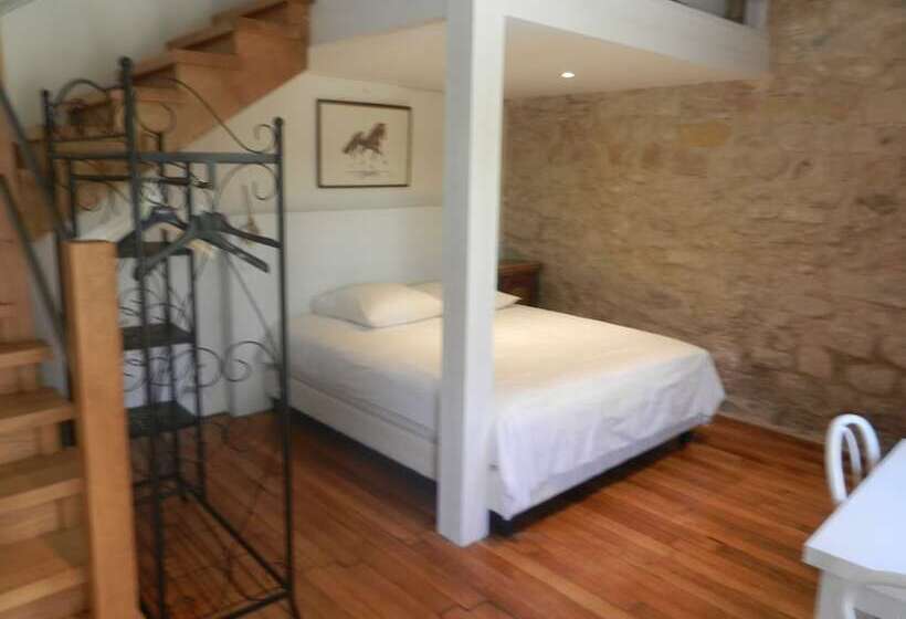 Пансион Chambres D Hôtes La Catounière