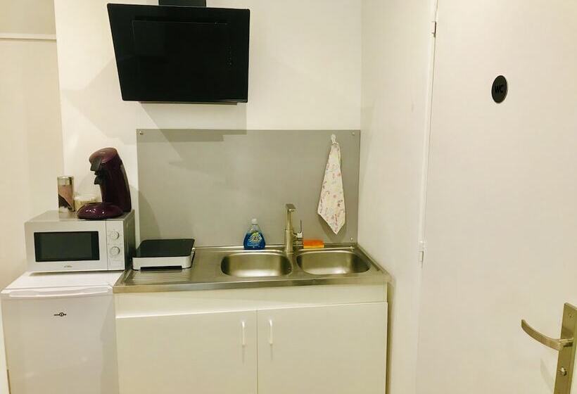 Пансион Chambres Privées Ysy