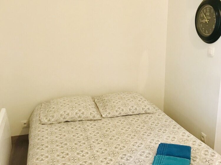 Пансион Chambres Privées Ysy