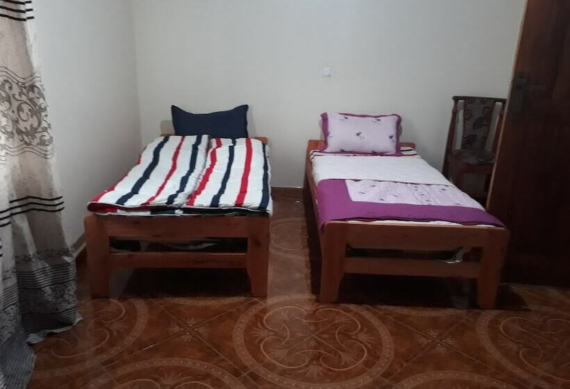 پانسیون Danita House