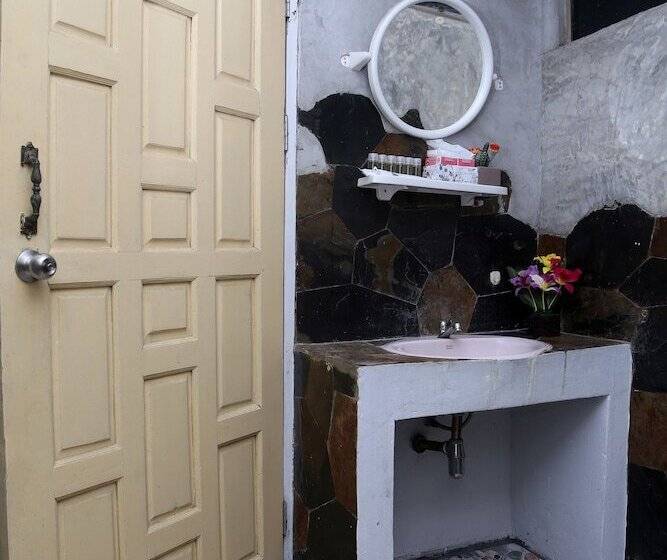 פנסיון Heunviang House