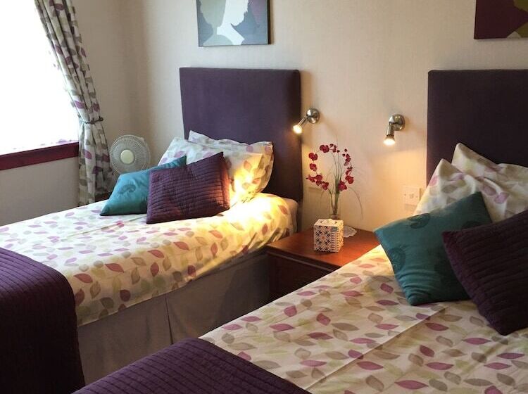 Pensionat Kathmore Guest House