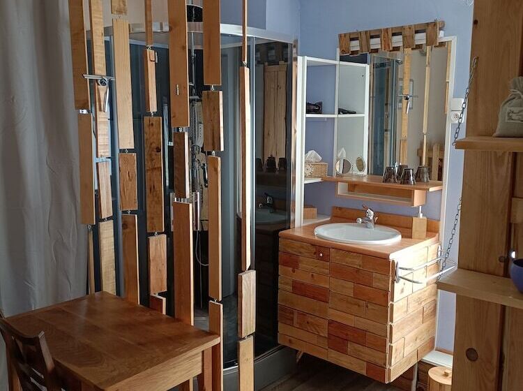 膳宿费 La Bonne Planque