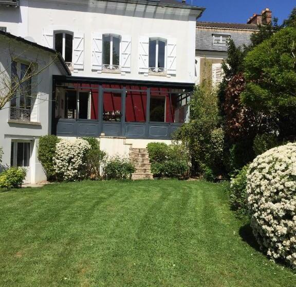 Пансион Maison D Hôtes Joussaume Latour