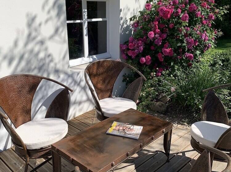 Пансион Maison D Hôtes Joussaume Latour