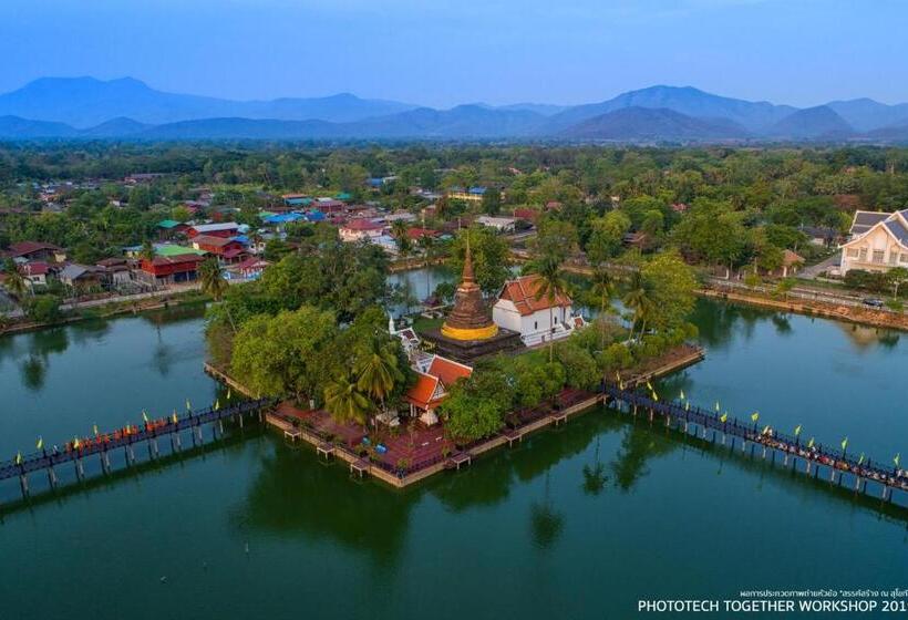 بنسيون Phiphu Art And Gallery Boutique Sukhothai
