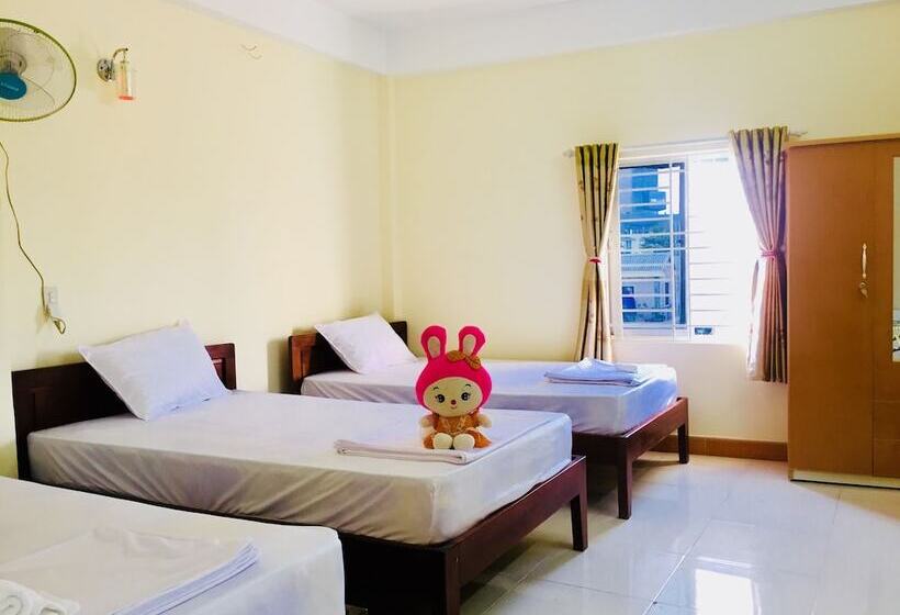 پانسیون Rabbit Motel