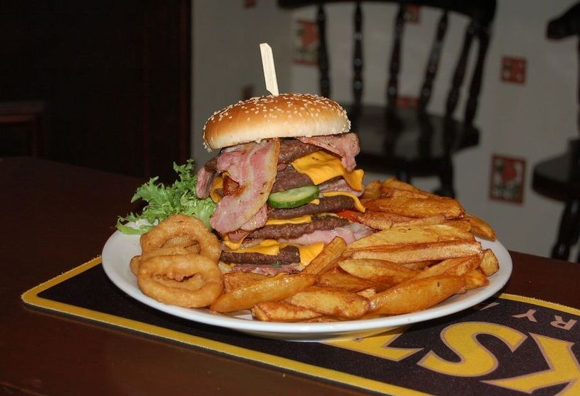 膳宿费 The Moth And Lantern