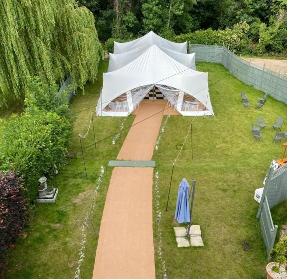 بنسيون Victoria Spa Lodge