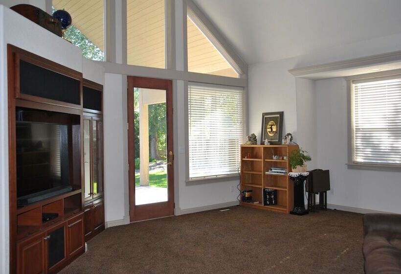 Perfect Moments B&b And Event Venue