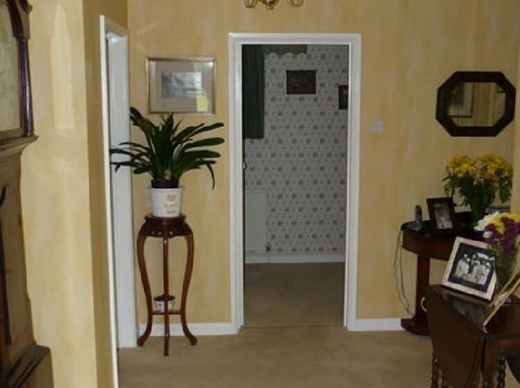 Pine Lodge Bed & Breakfast