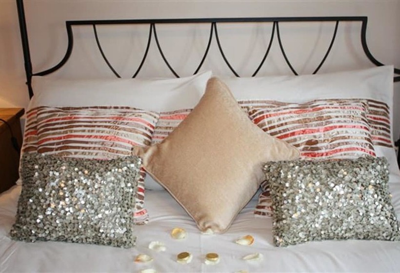 Robertsbridge Retreat Upper Apartment