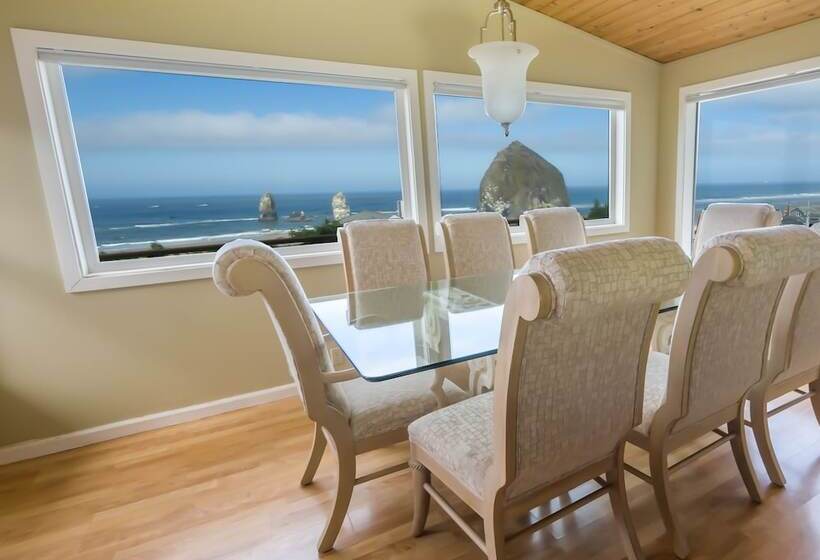 Seaside Vacation Homes