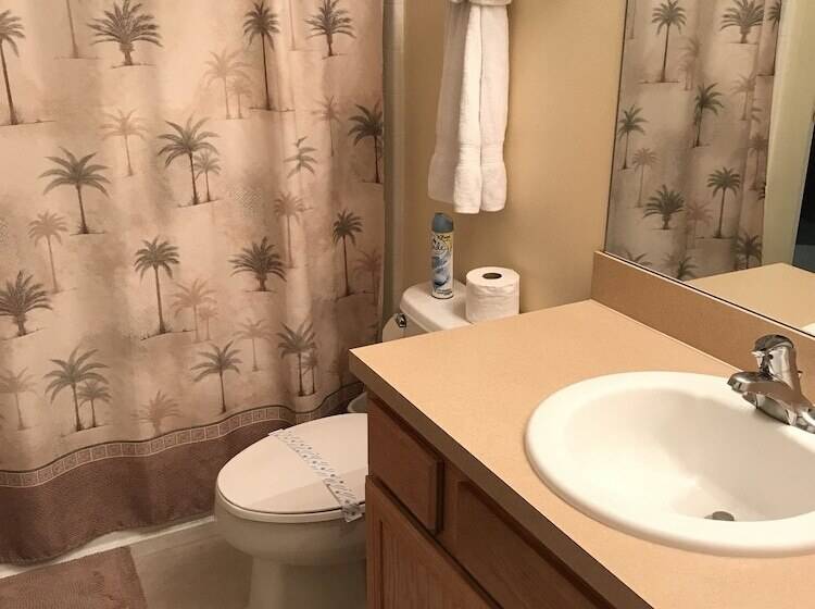 4br 3ba Home In Emerald Island Resort By Cv 8540