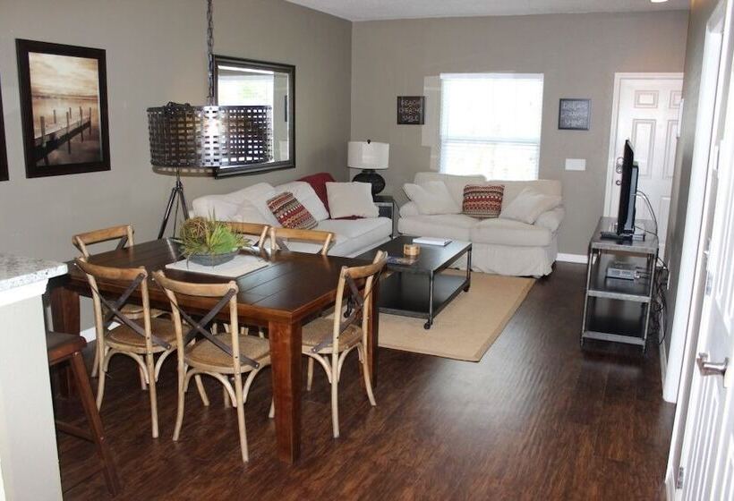 Aco63670   Lucaya Village   3 Bed 2 Baths Townhouse