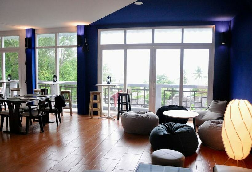 Oasis Hotel Pods   Adults Only   Hostel