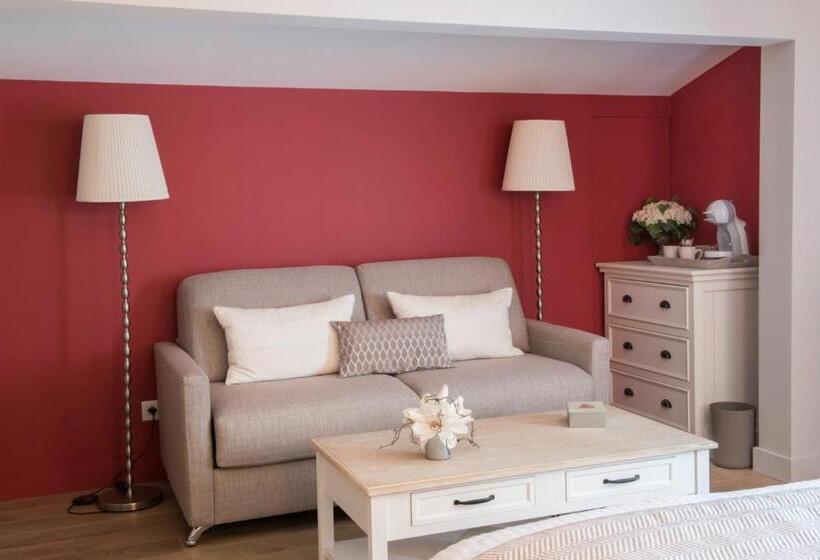 مبيت وإفطار A L'ombre Des Pins