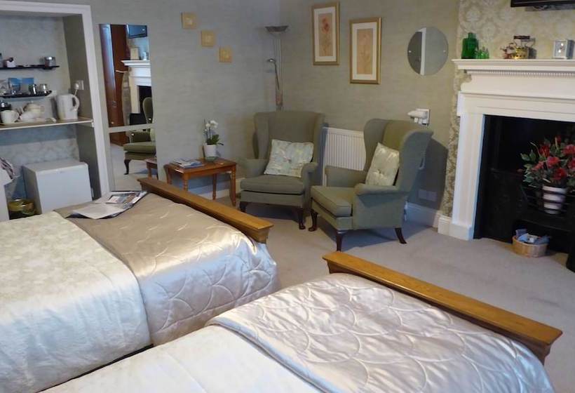 Bed and Breakfast Alannah House