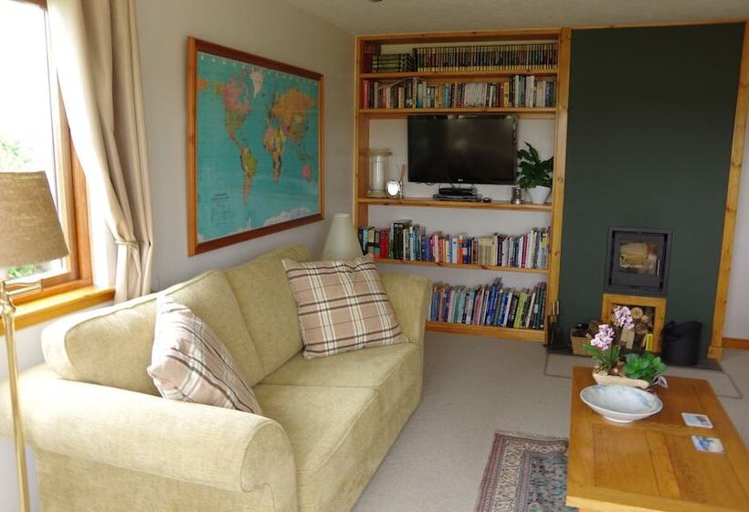 住宿加早餐  Davar