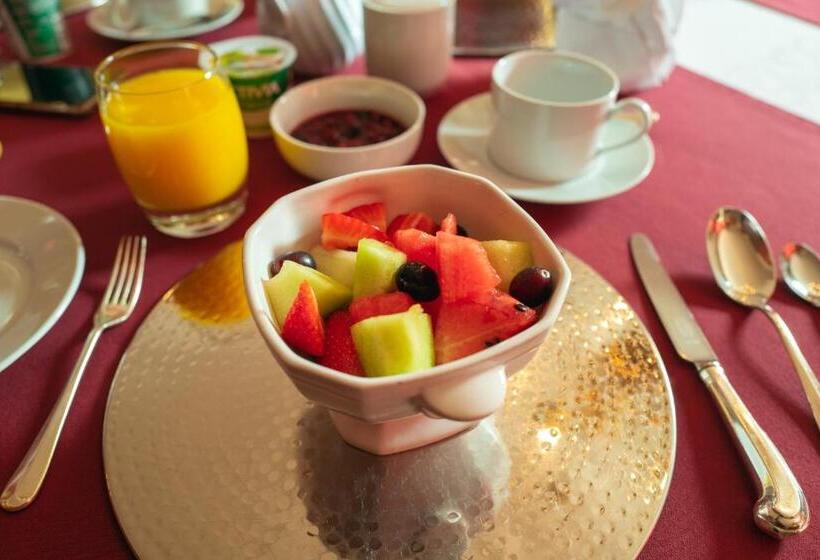 민박 Grosvenor Villa