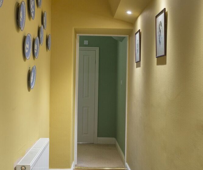 민박 Grosvenor Villa