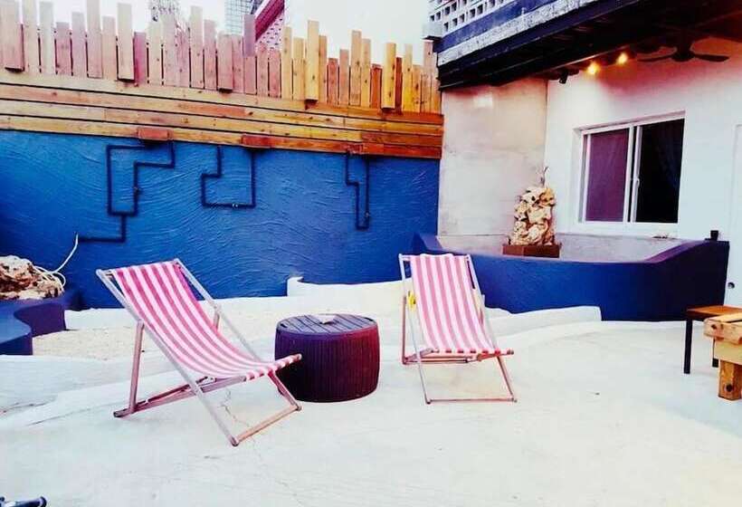 تختخواب و صبحانه Kenting Sky Villa