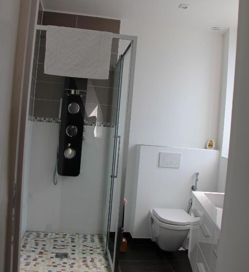 تختخواب و صبحانه Propriété La Claire