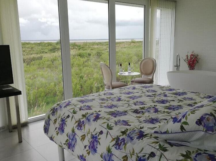 تختخواب و صبحانه Le Pilotis