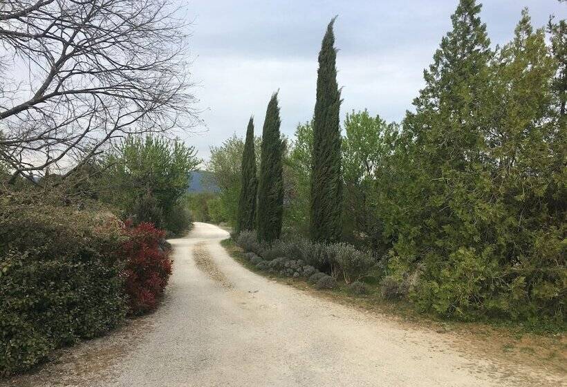 צימר Mas De Foncaudette