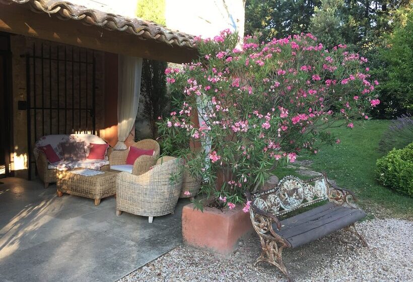 צימר Mas De Foncaudette