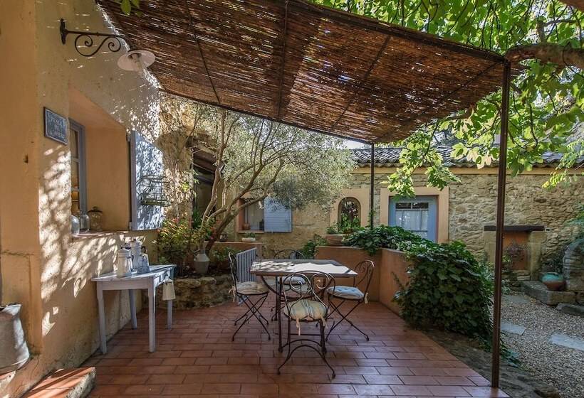 צימר Mas De Foncaudette