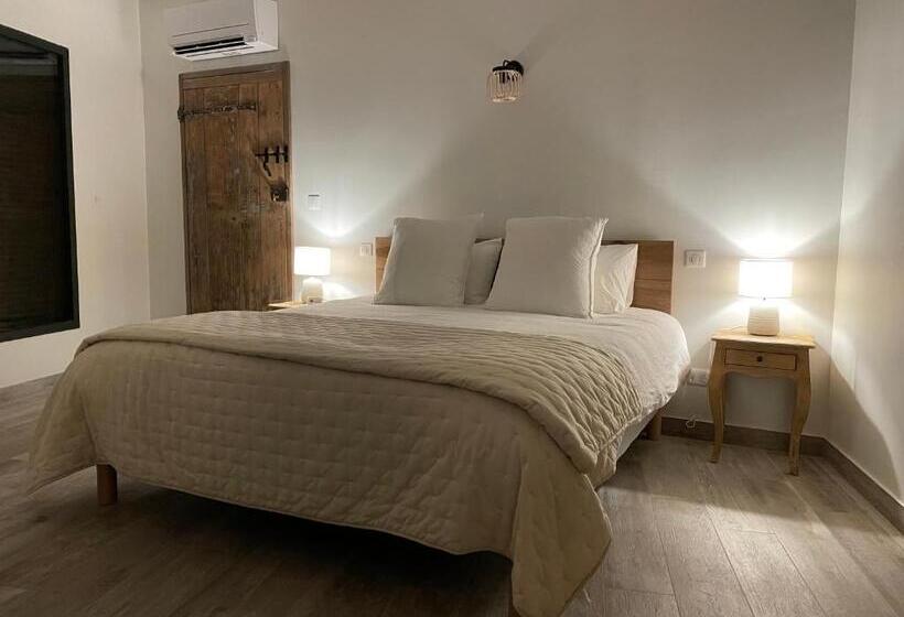 צימר Mas La Chêneraie Lourmarin   Au Calme, à 10 Mn Du Centre Ville à Pied