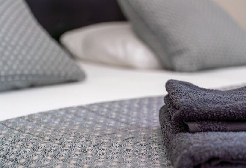 צימר Mas La Chêneraie Lourmarin   Au Calme, à 10 Mn Du Centre Ville à Pied