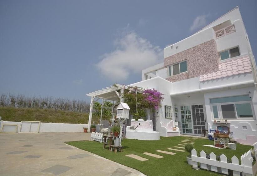 تختخواب و صبحانه Minami Kaze