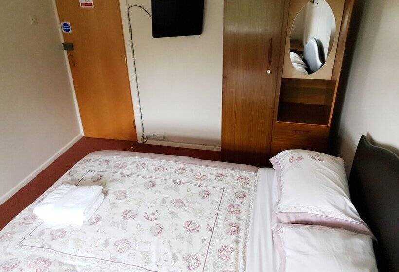 مبيت وإفطار Old Priory Guest House