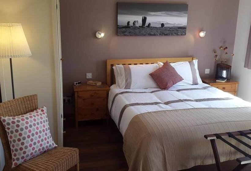 تختخواب و صبحانه Pantile Lodge