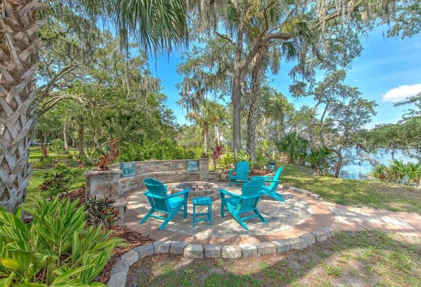 مبيت وإفطار Riverbend Retreat   Fla