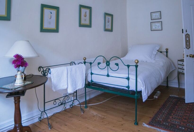 مبيت وإفطار S. Howard Guesthouse