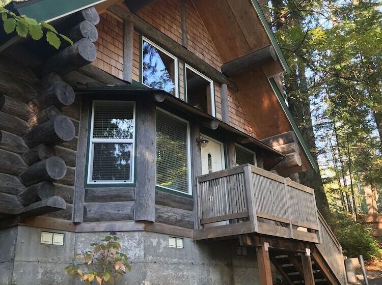 مبيت وإفطار The Heron House