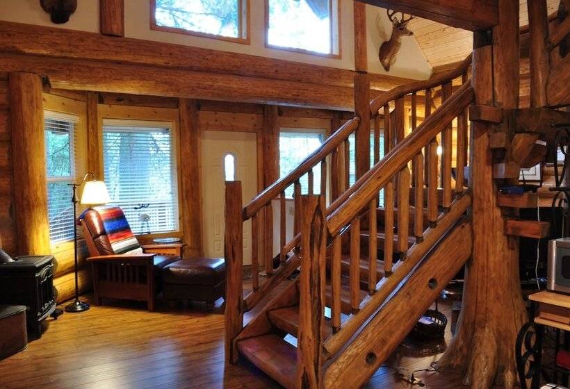 مبيت وإفطار The Heron House