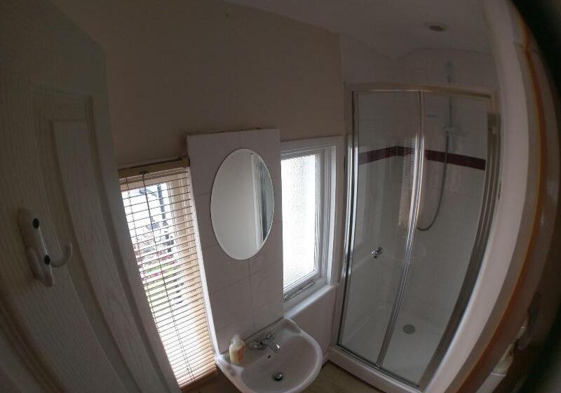 צימר The Rifle Volunteer