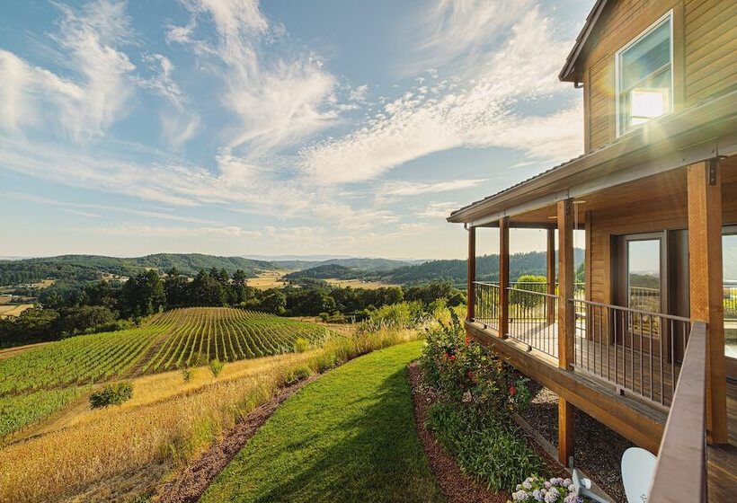 민박 Youngberg Hill